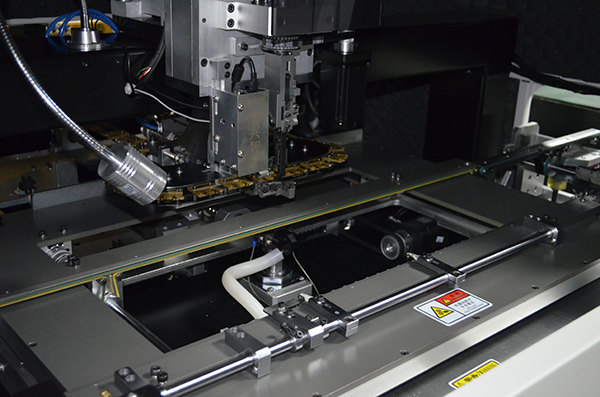 國產(chǎn)自動插件機的發(fā)展趨勢