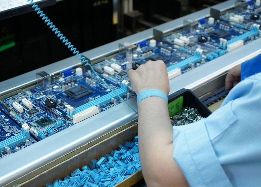 插件機為工業(yè)自動化發(fā)展提供了動力