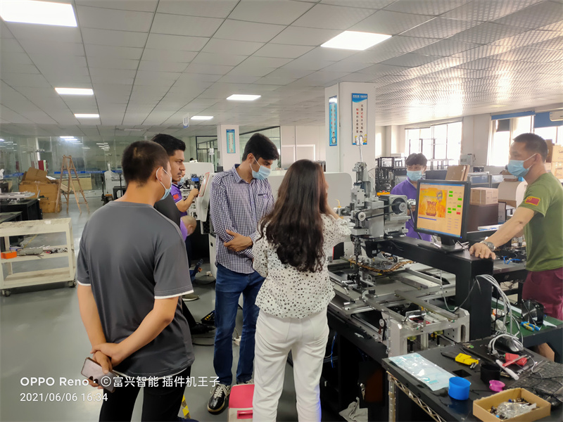 富興智能插件機市場不光國內(nèi)