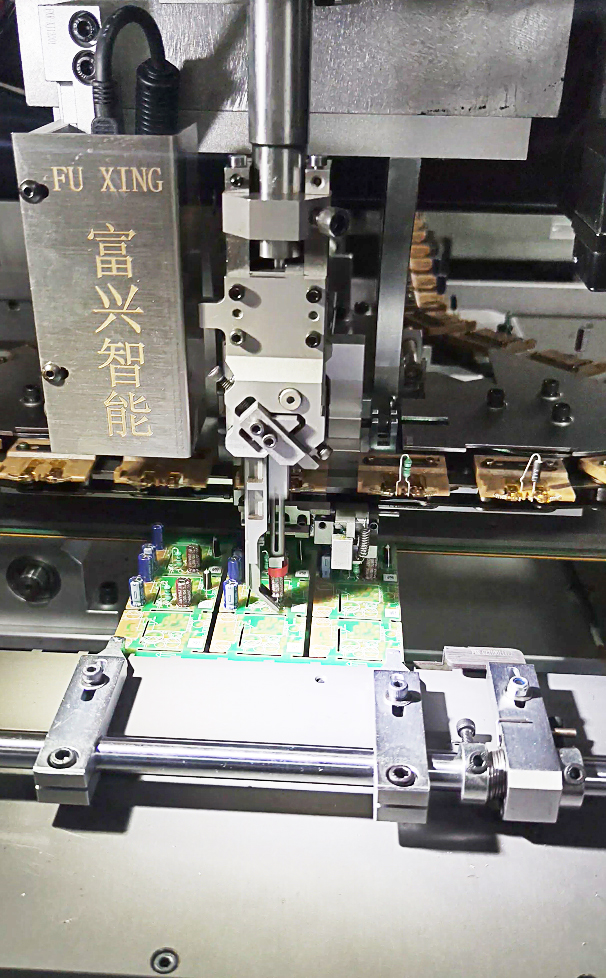 ai自動插件機(jī)工作原理