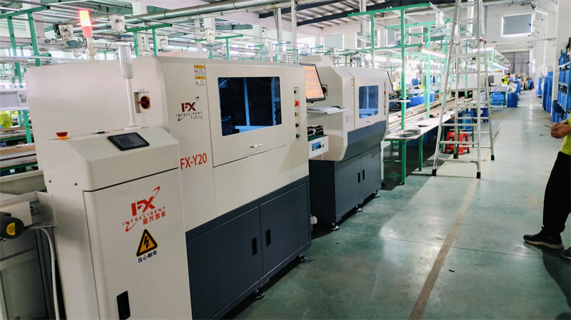 一條生產(chǎn)線中需要幾臺插件機設備？都是什么類型的插件機？